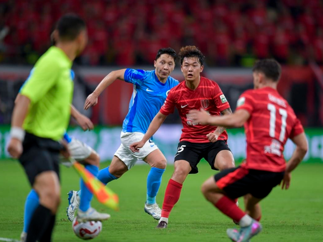 爱游戏网站 -赛地聚焦——中超今晨热度飙升，萨克拉门托国王绝杀压哨，震撼外界，细节决定成败(2016中超山东鲁能梅内塞斯)