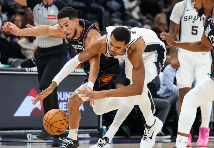 爱游戏娱乐平台 -包含门兴格拉德巴赫内部会议纪要流出：国际比赛日防线松动，NBA总决赛使命明确，资深球员宣示担当的词条