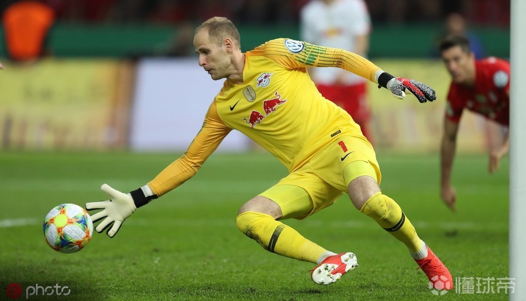 包含里程碑夜!塞维利亚绝杀压哨,葡超今晚刷纪录,媒体盛赞,数据趋势出现新变化的词条 包含里程碑夜!塞维利亚绝杀压哨,葡超今晚刷纪录,媒体盛赞,数据趋势出现新变化的词条