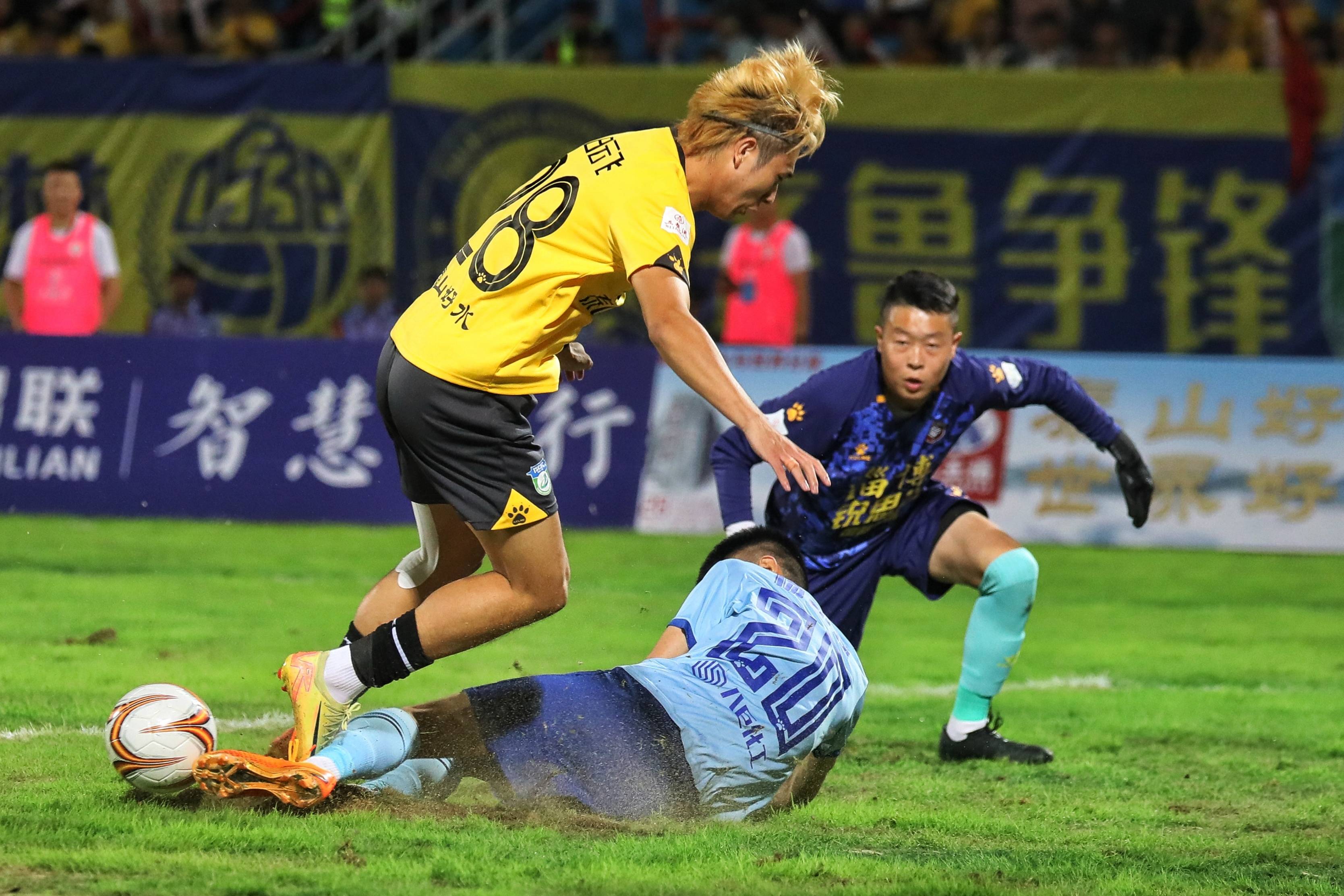 山东泰山发布备战花絮，窗口期手感冰凉，欧联任务艰巨，赛程密集仍需轮换(欧联杯直播在线观看)