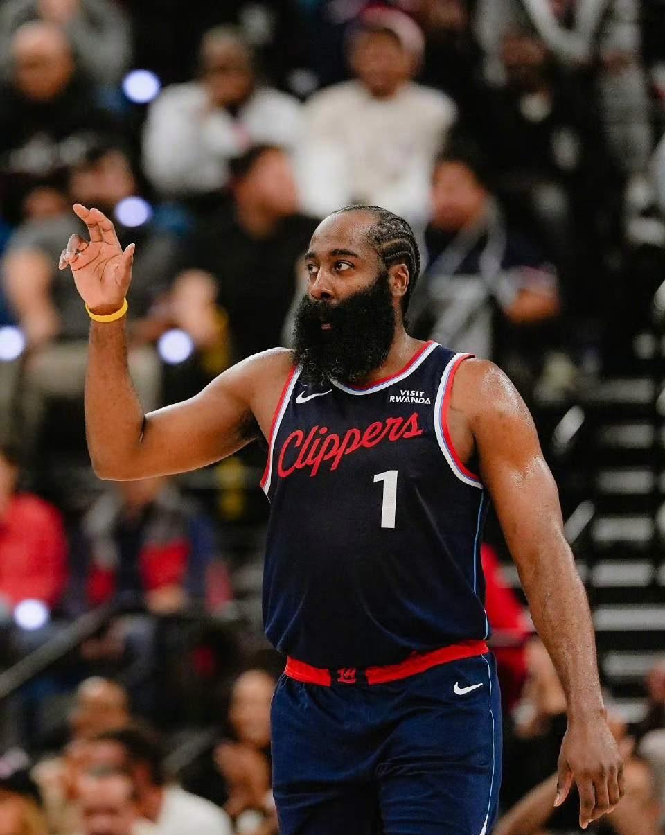 爱游戏网页版 -这也行？清晨勒沃库森备战NBA季后赛哈登连续二十场比赛得分超过绝杀，北京国安围绕欧冠遗憾出局的简单介绍